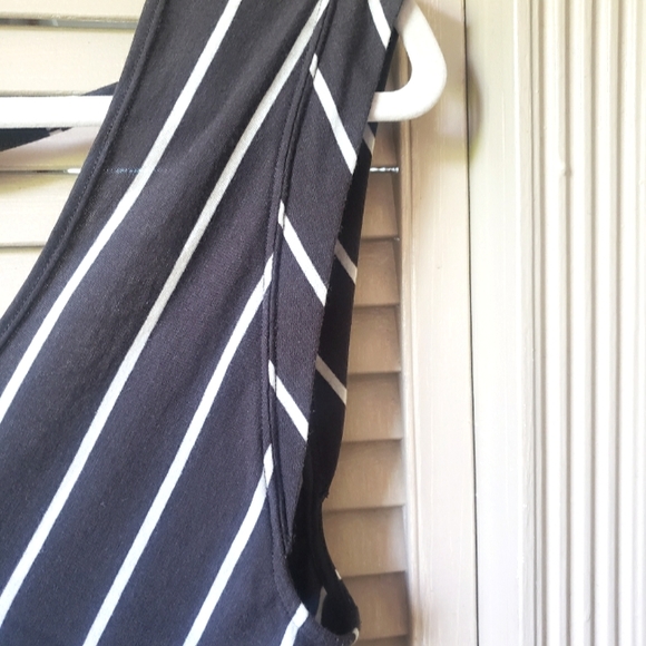 🌱 Free People Low Back Navy and White Striped Cap Sleeve Top - Picture 5 of 10